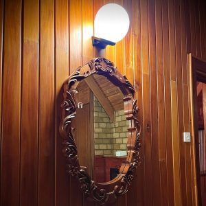 Consoles and Mirrows