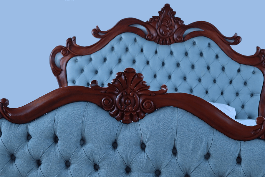 Venetia Bed - Image 3