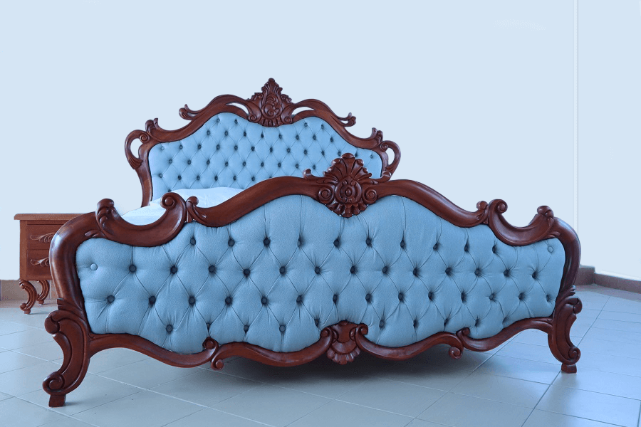 Venetia Bed